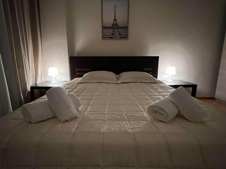 Markopoulosapartments 尼亚·蒙达尼亚 外观 照片