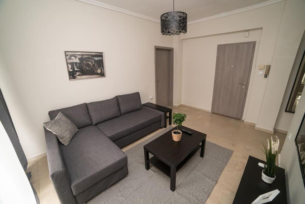 Markopoulosapartments 尼亚·蒙达尼亚 外观 照片