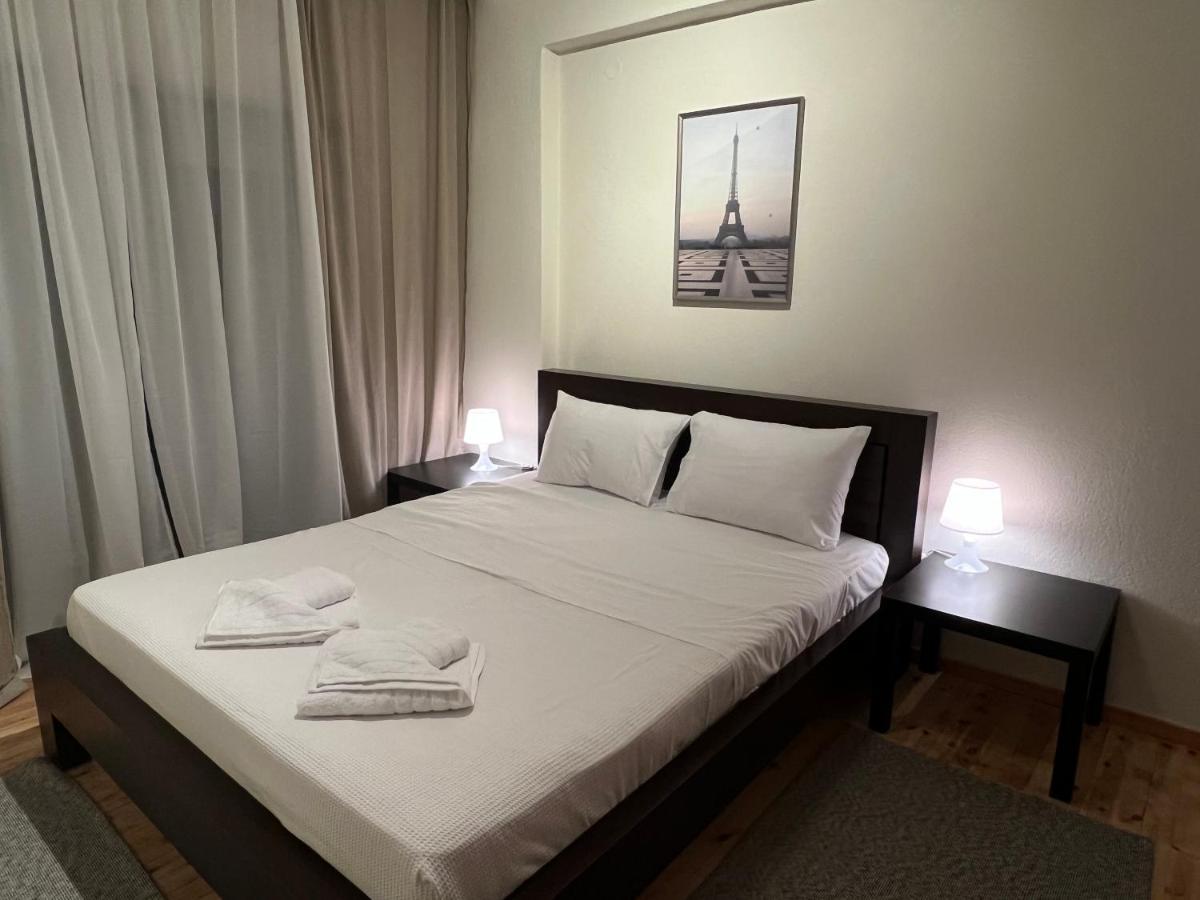 Markopoulosapartments 尼亚·蒙达尼亚 外观 照片