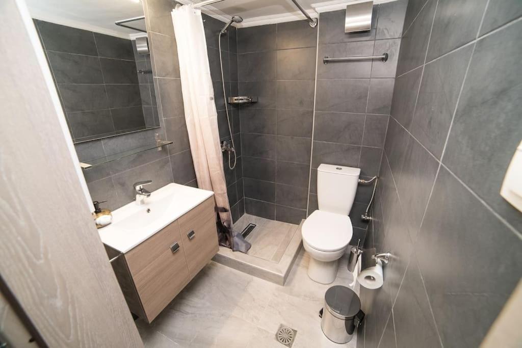 Markopoulosapartments 尼亚·蒙达尼亚 外观 照片