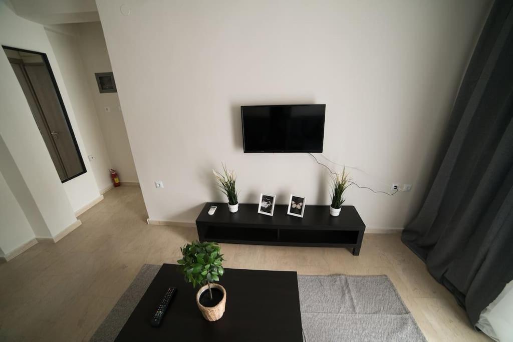 Markopoulosapartments 尼亚·蒙达尼亚 外观 照片