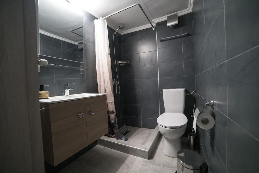 Markopoulosapartments 尼亚·蒙达尼亚 外观 照片