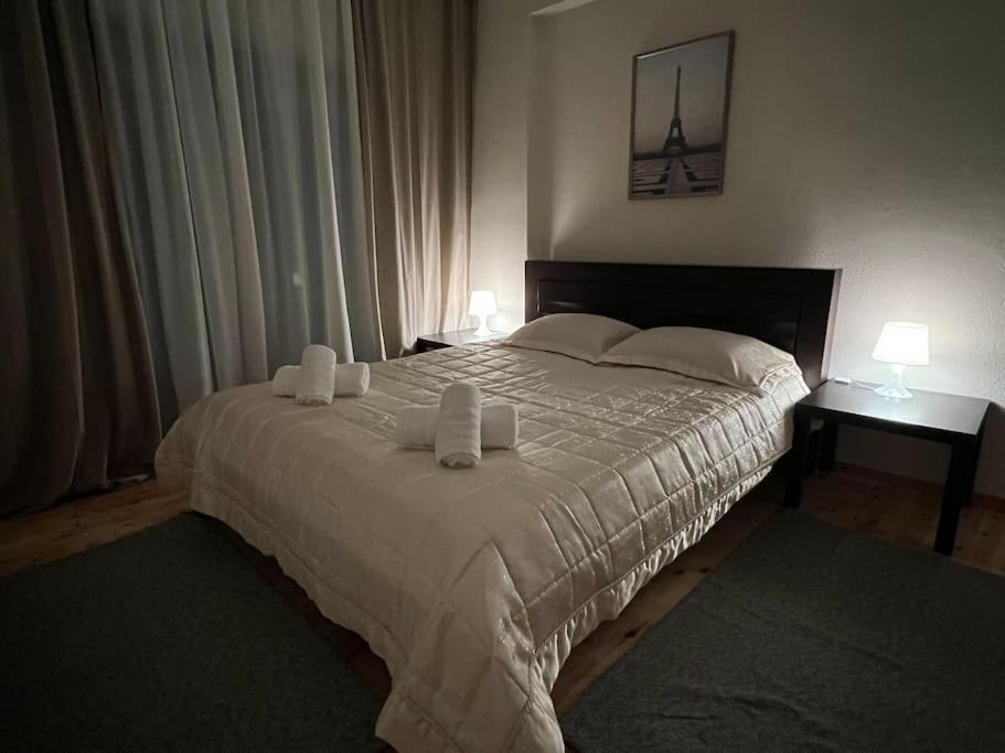 Markopoulosapartments 尼亚·蒙达尼亚 外观 照片