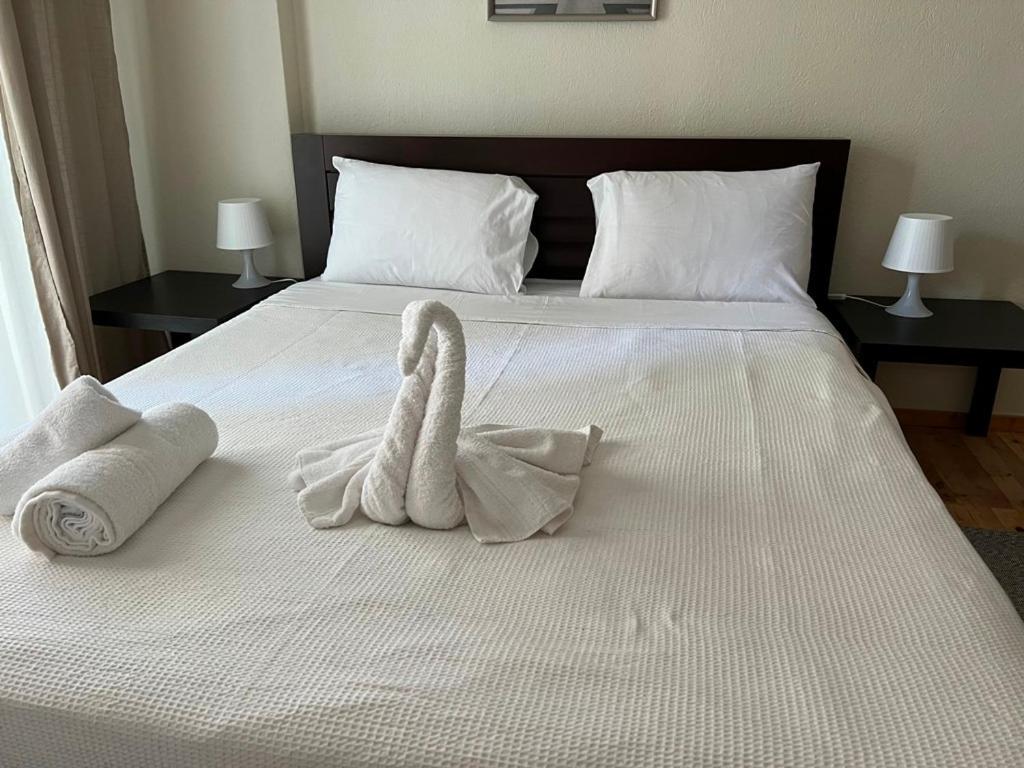 Markopoulosapartments 尼亚·蒙达尼亚 外观 照片